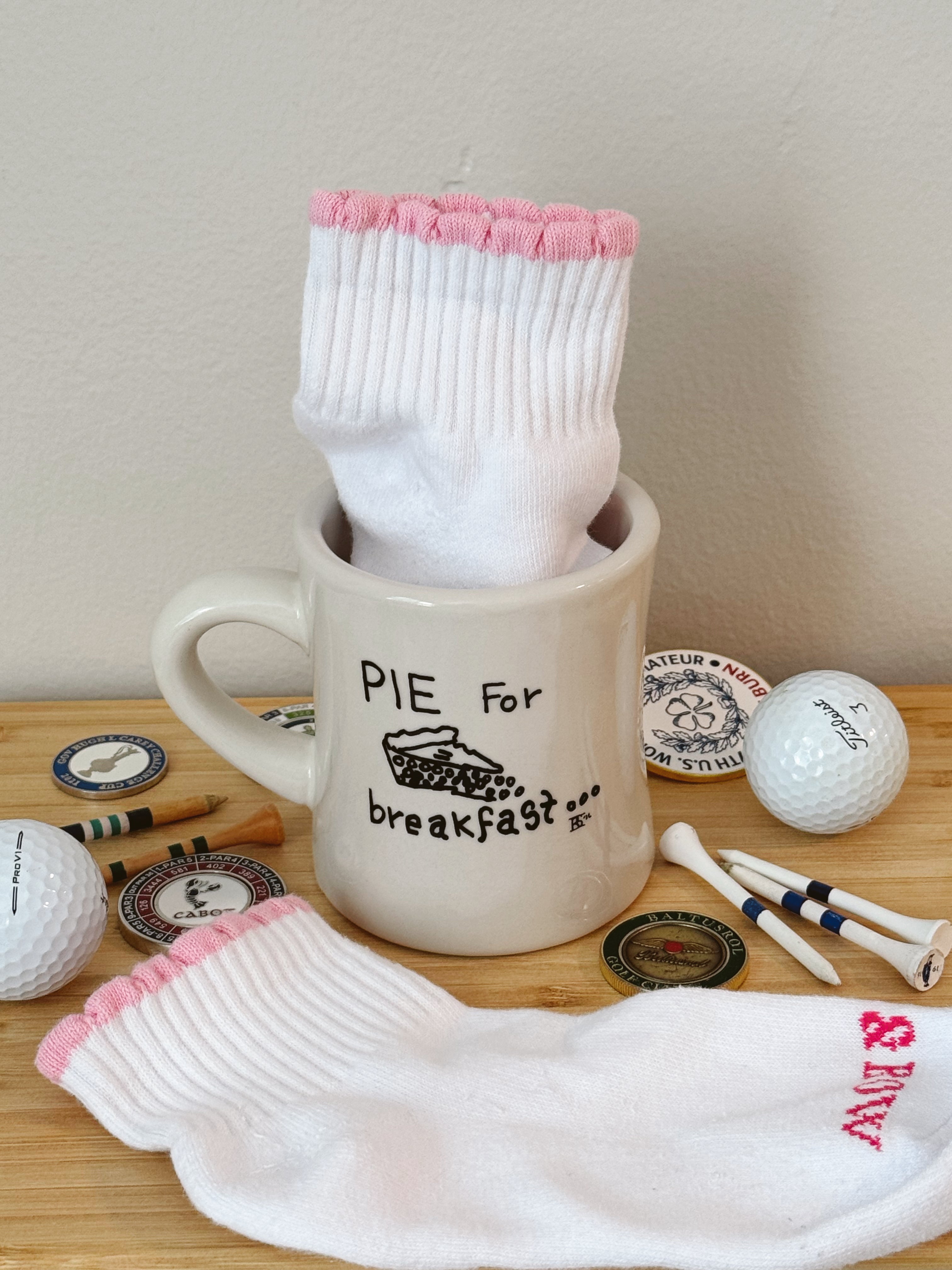 Scallop Edge Crew Socks