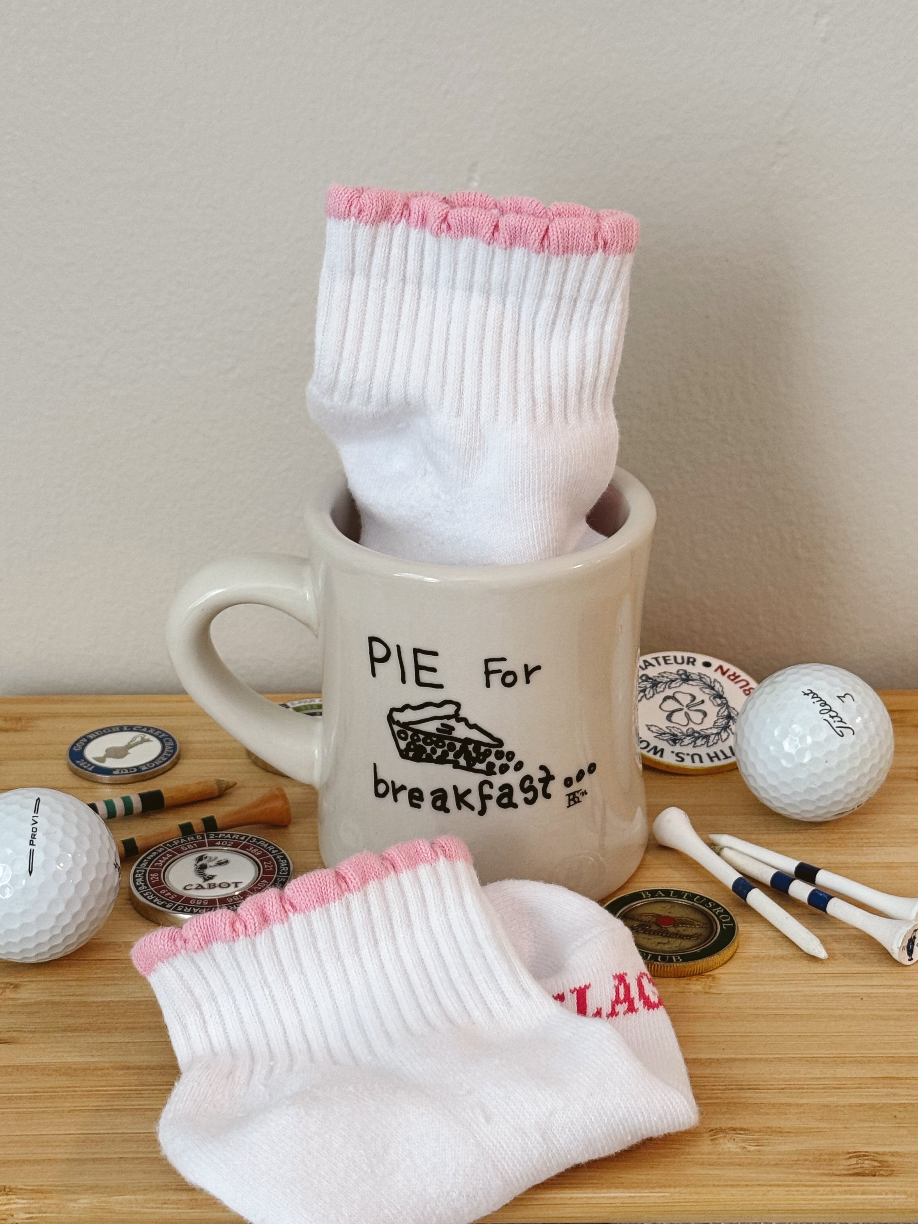 Scallop Edge Crew Socks